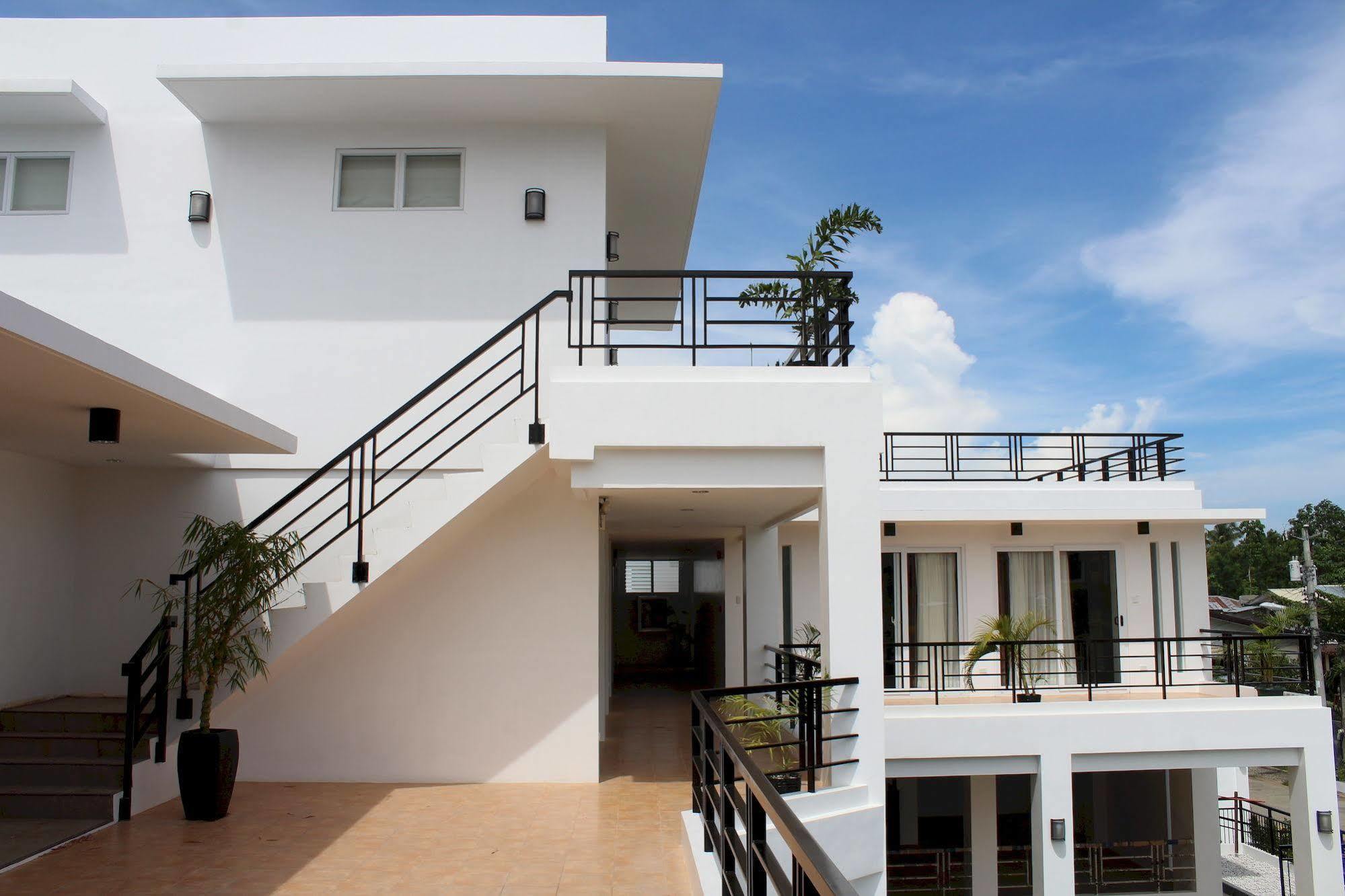 Be-Ing Suites Davao City Esterno foto