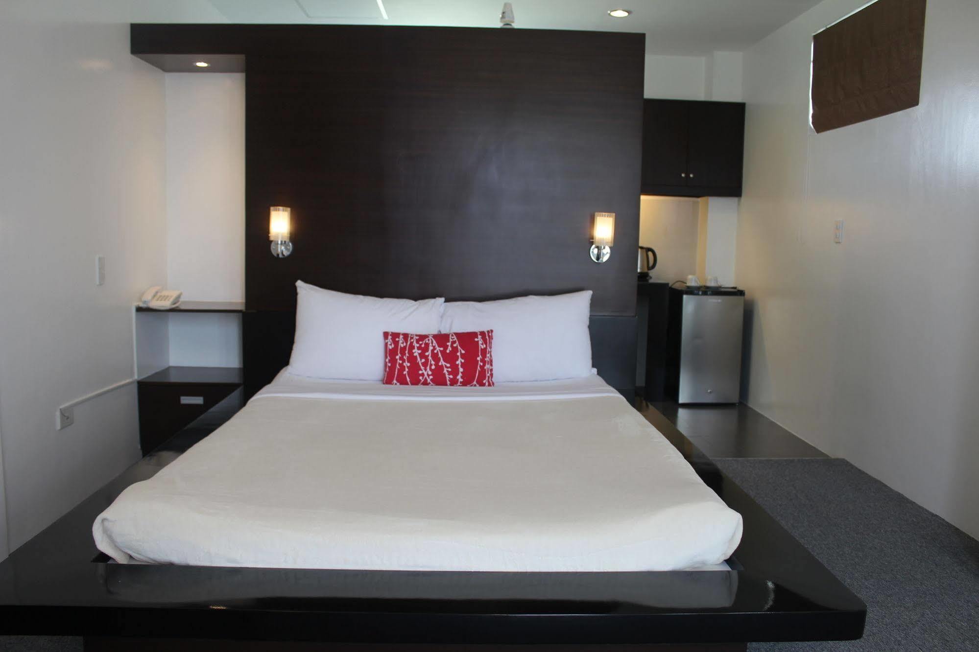 Be-Ing Suites Davao City Esterno foto