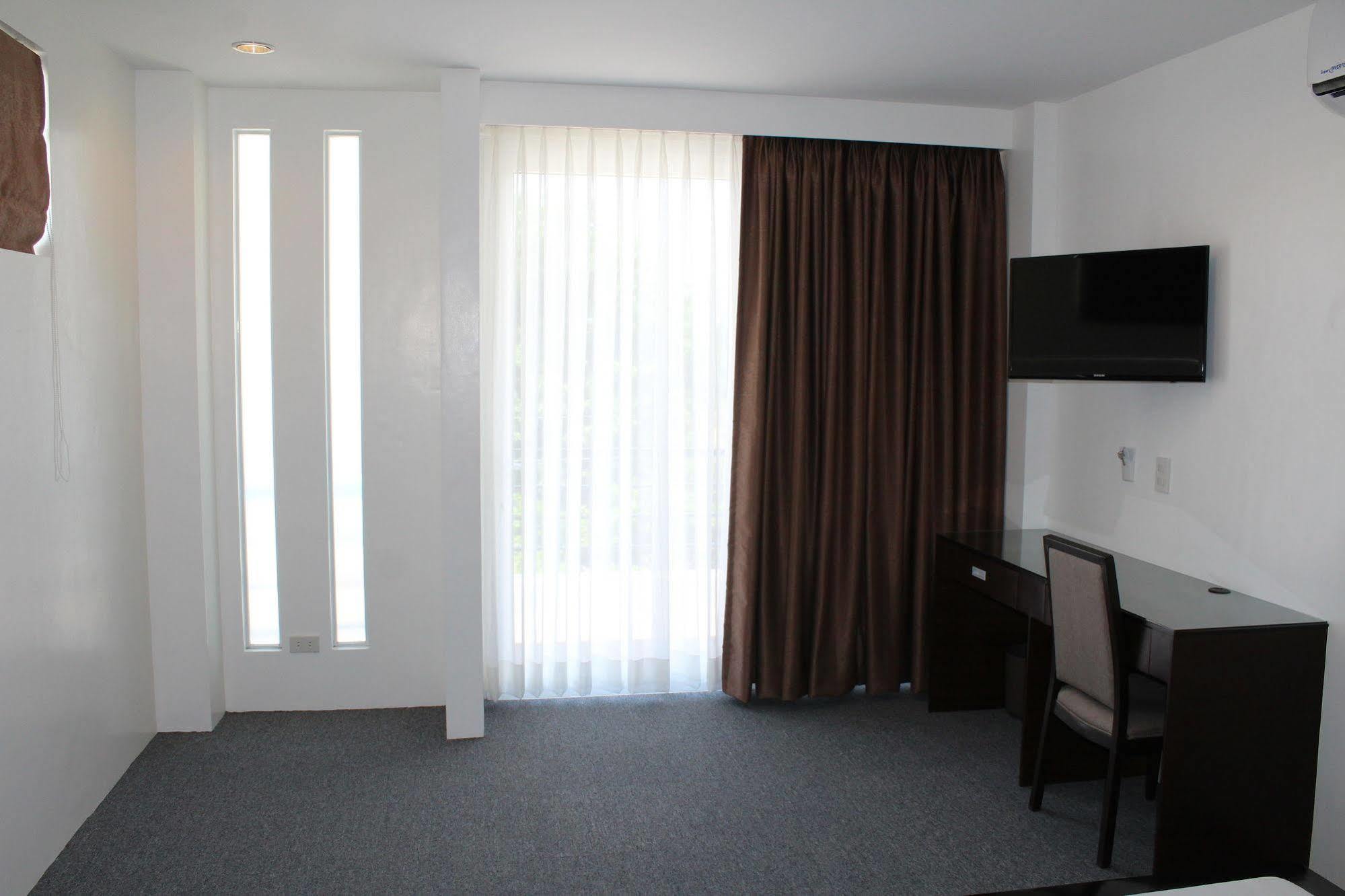 Be-Ing Suites Davao City Esterno foto